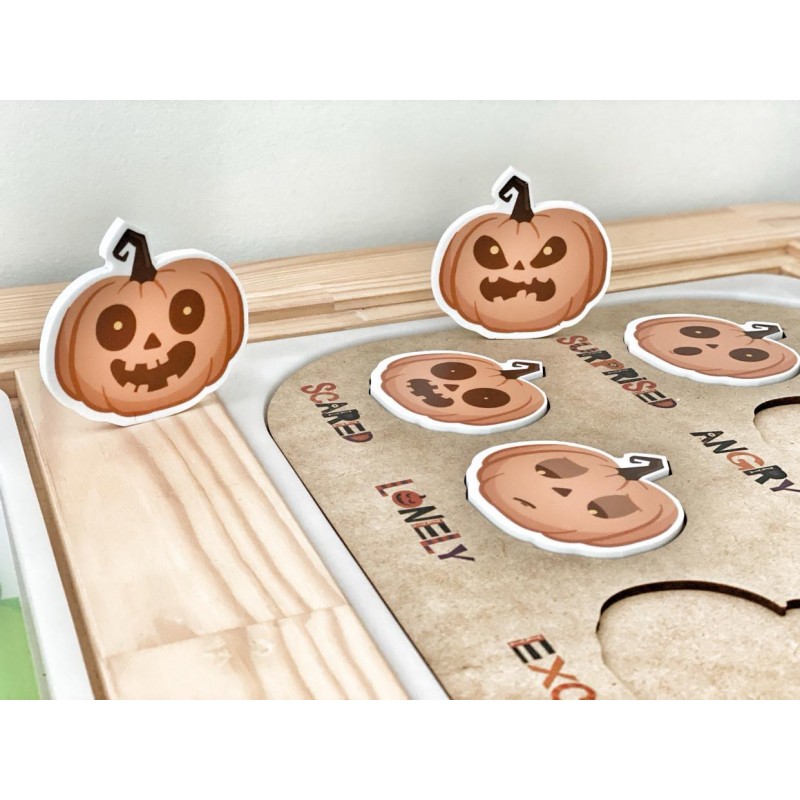 Pumpkin emotions puzzle